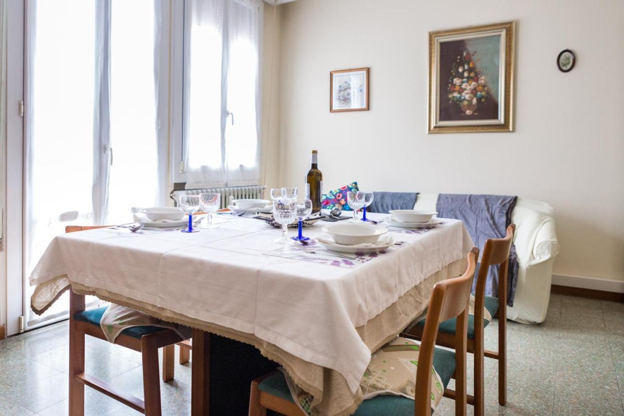 Apartament A Pochi Passi Dal Centro E Dall'Ospedale Di Parma Zewnętrze zdjęcie